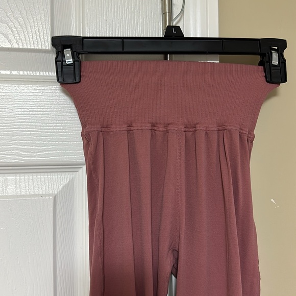 NWOT fp movement m/l flare leggings - Picture 3 of 4